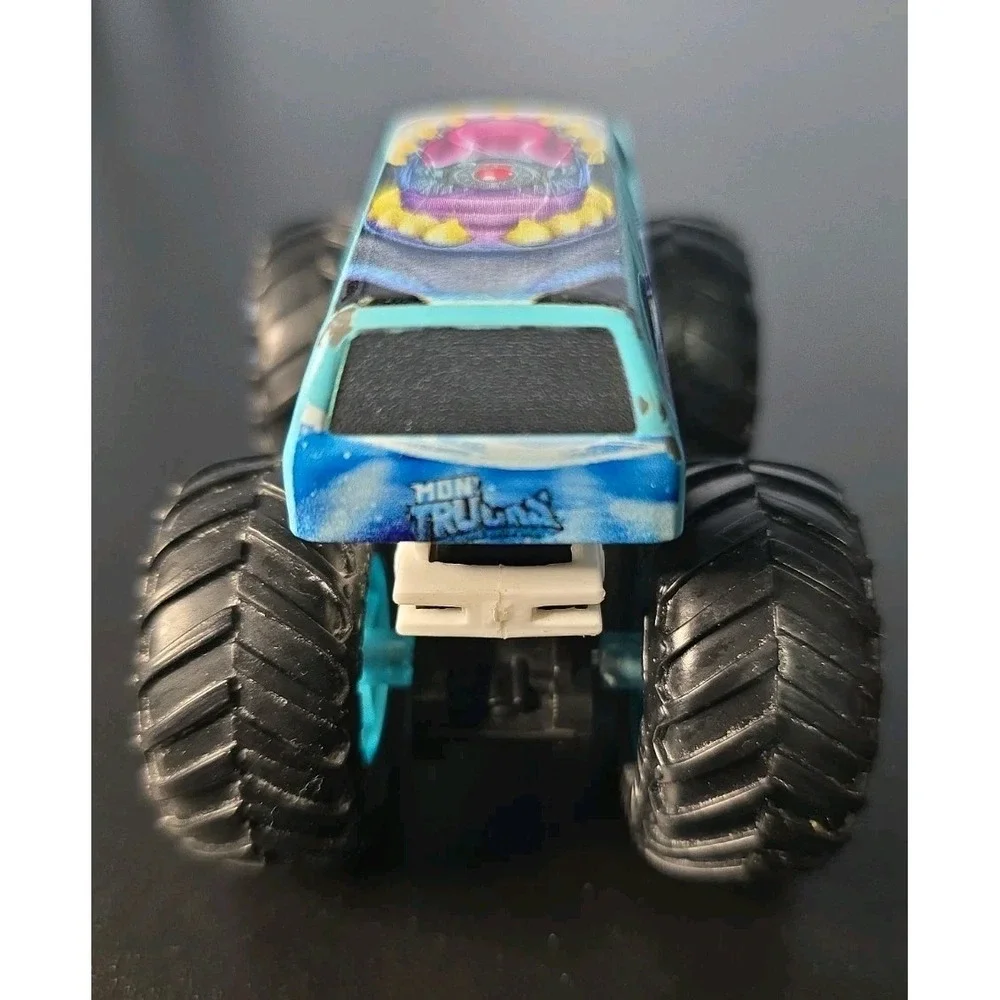 Hot Wheels Monster Trucks Mecha Orca 1:64 Monster Truck Killer Whale